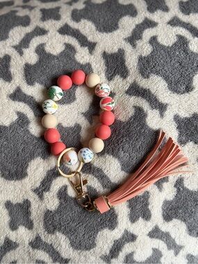 Beaded Silicone Wristlet Keychain with Pink Tassel